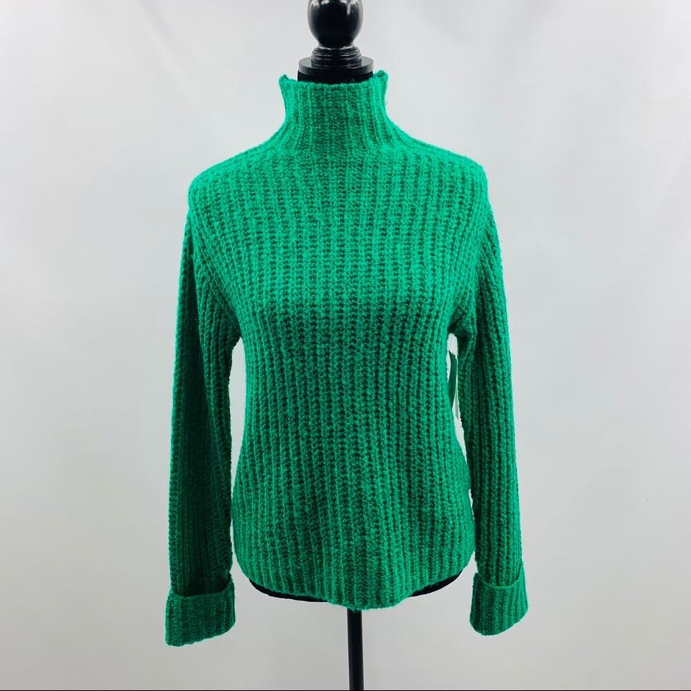 Abound Green Golf and Gray Sweater Set - Picture 9 of 12